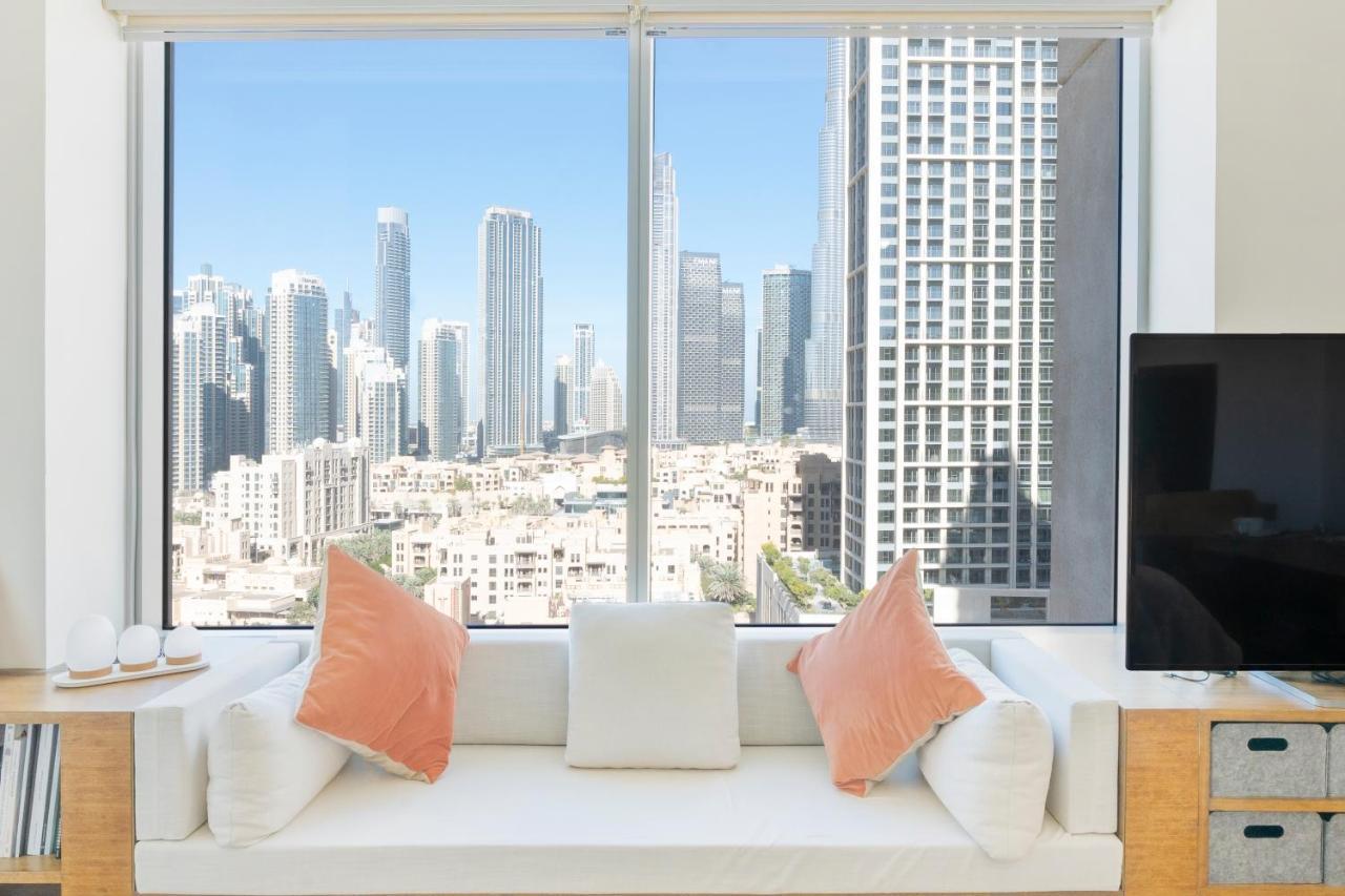Chic 2Br Apartment, Prime Location Near Dubai Mall - Allsopp&Allsopp Bagian luar foto