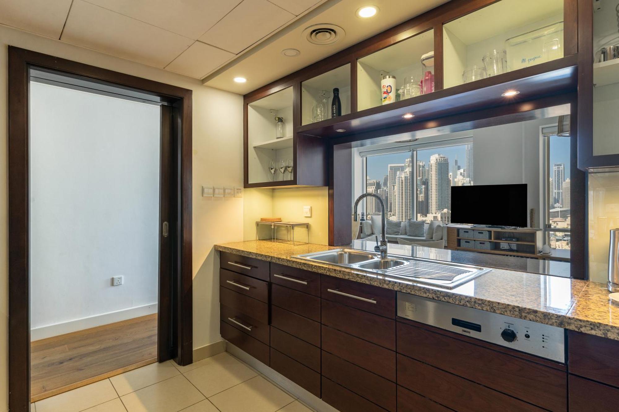 Chic 2Br Apartment, Prime Location Near Dubai Mall - Allsopp&Allsopp Bagian luar foto