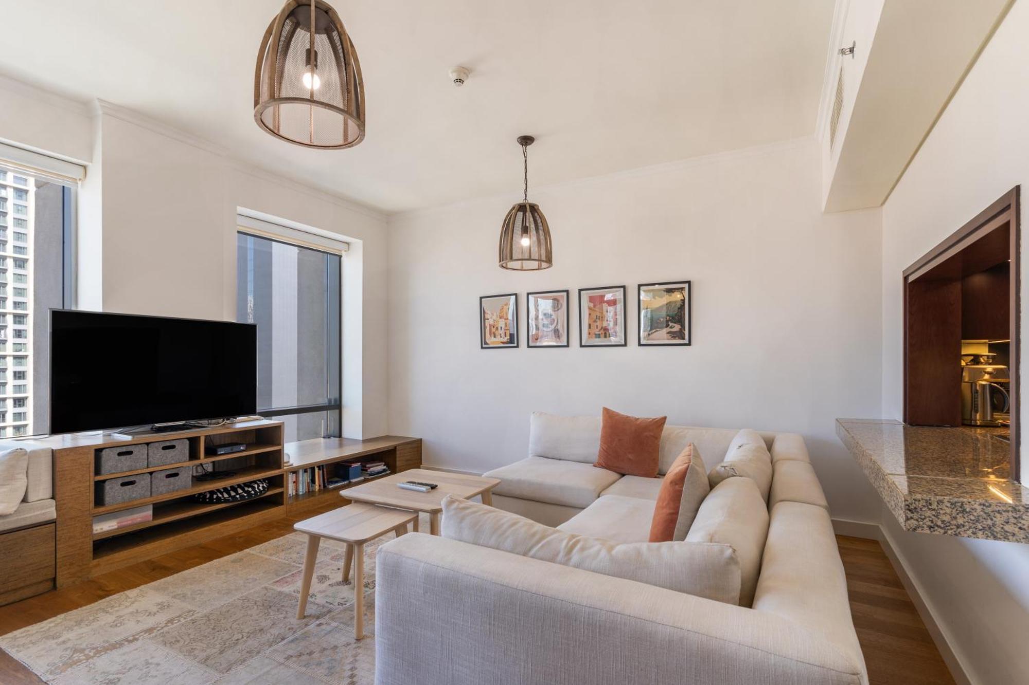 Chic 2Br Apartment, Prime Location Near Dubai Mall - Allsopp&Allsopp Bagian luar foto